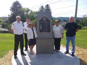 Plaques honor sacrifice of Gold Star Mothers